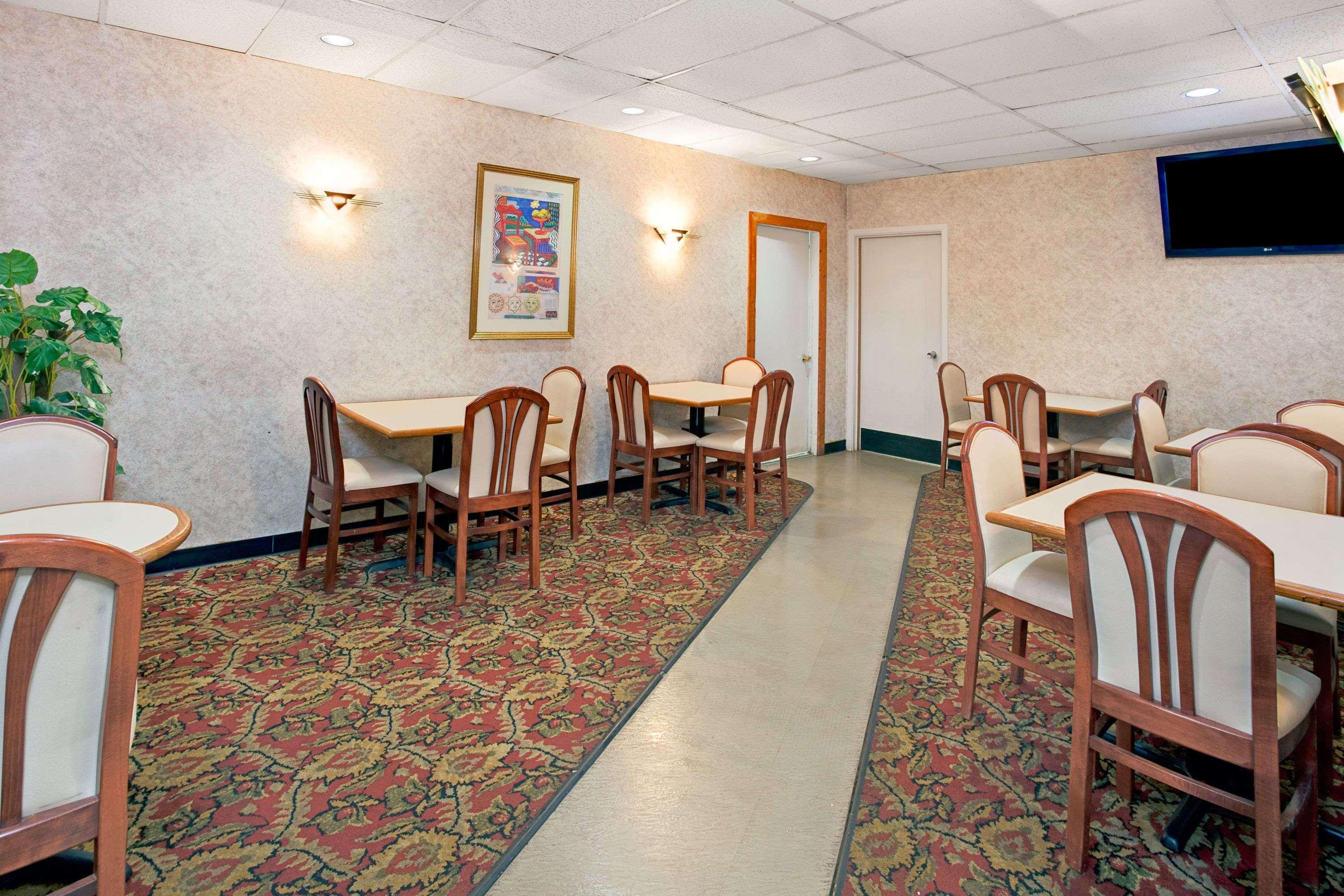 Days Inn By Wyndham Livonia Canton Detroit Luaran gambar