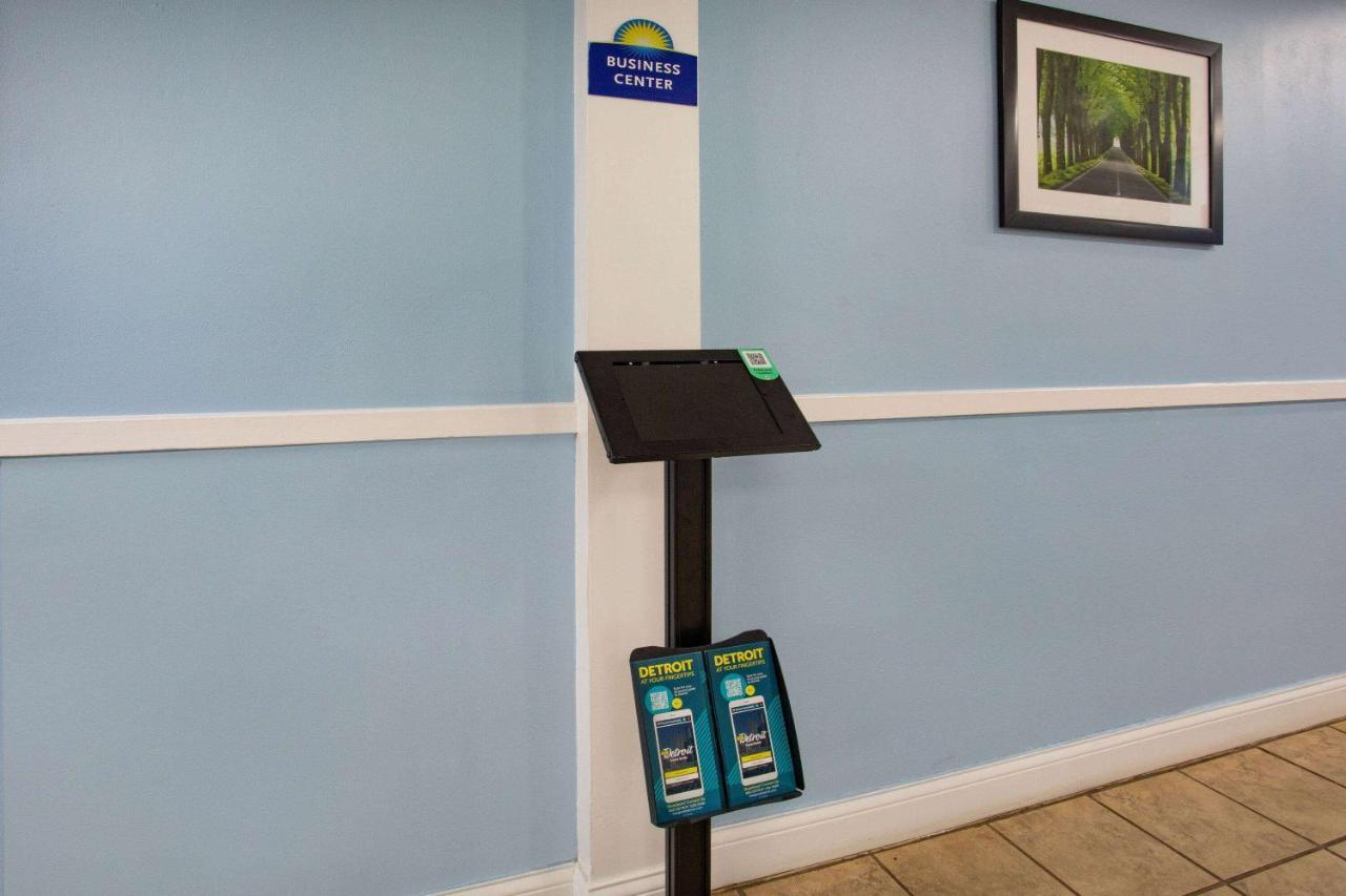 Days Inn By Wyndham Livonia Canton Detroit Luaran gambar