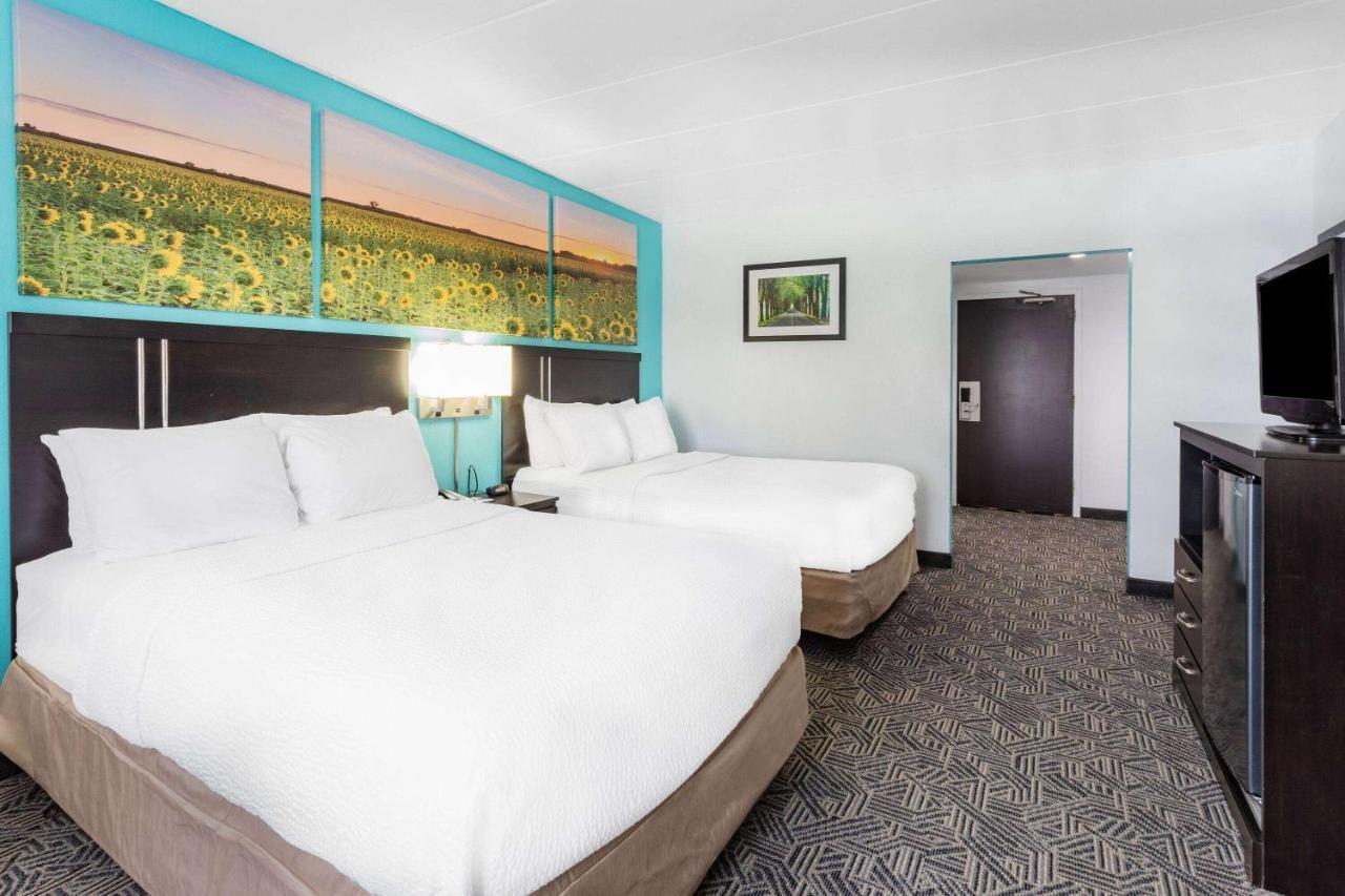 Days Inn By Wyndham Livonia Canton Detroit Luaran gambar
