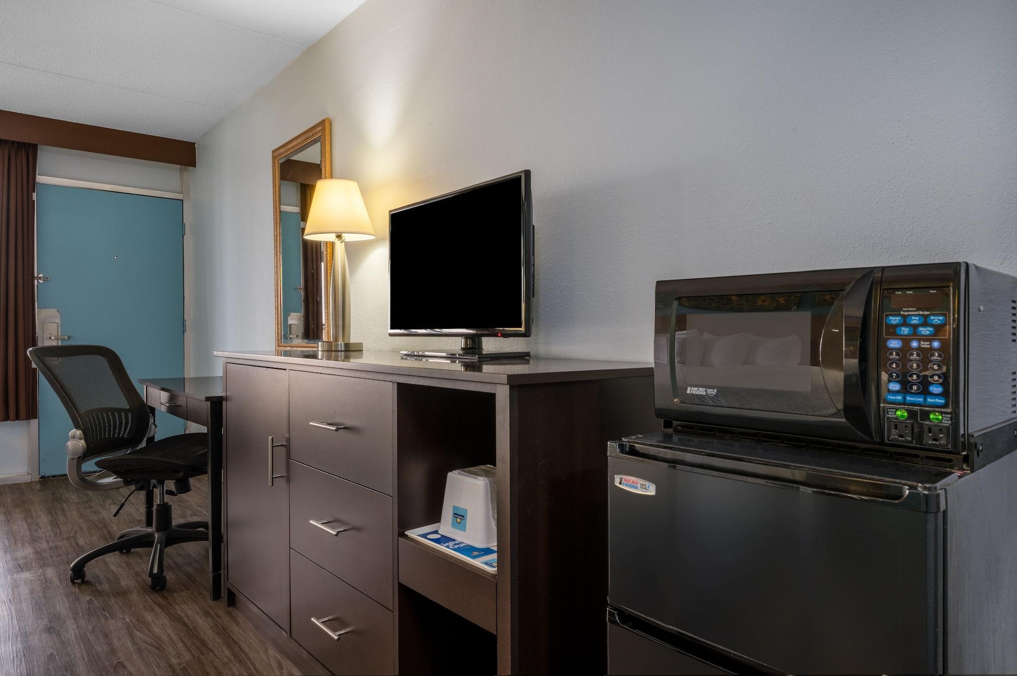 Days Inn By Wyndham Livonia Canton Detroit Luaran gambar