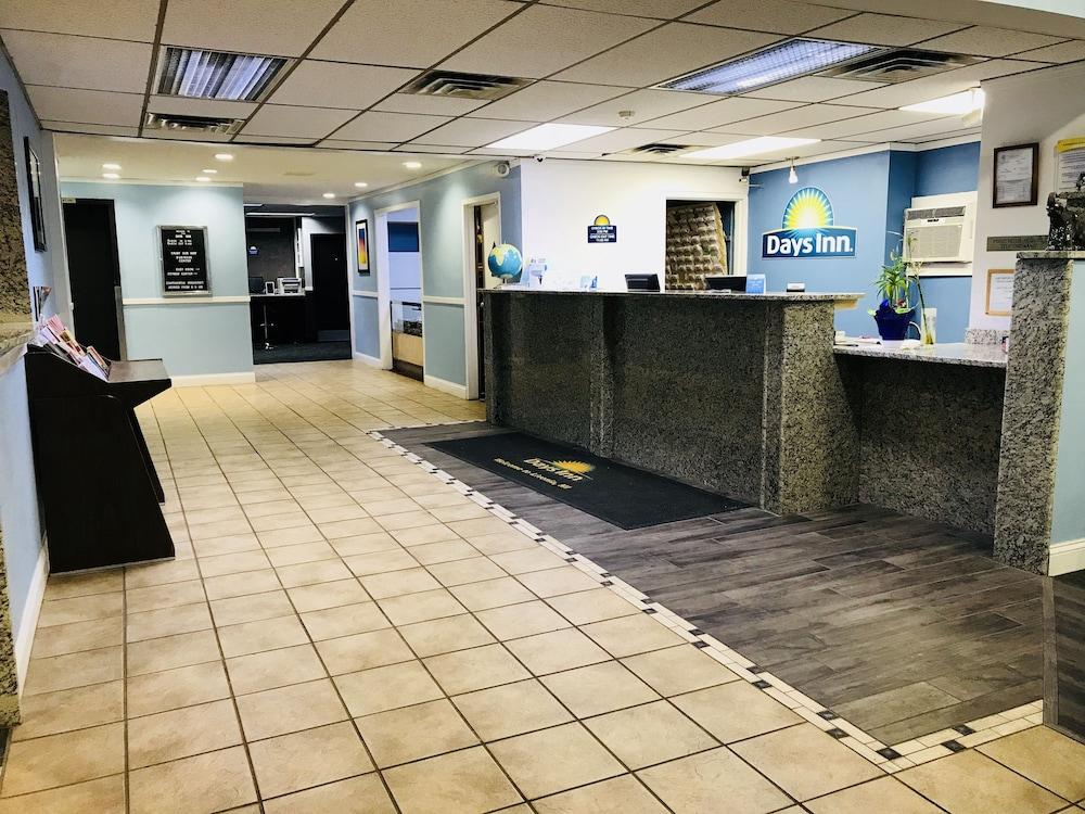 Days Inn By Wyndham Livonia Canton Detroit Luaran gambar