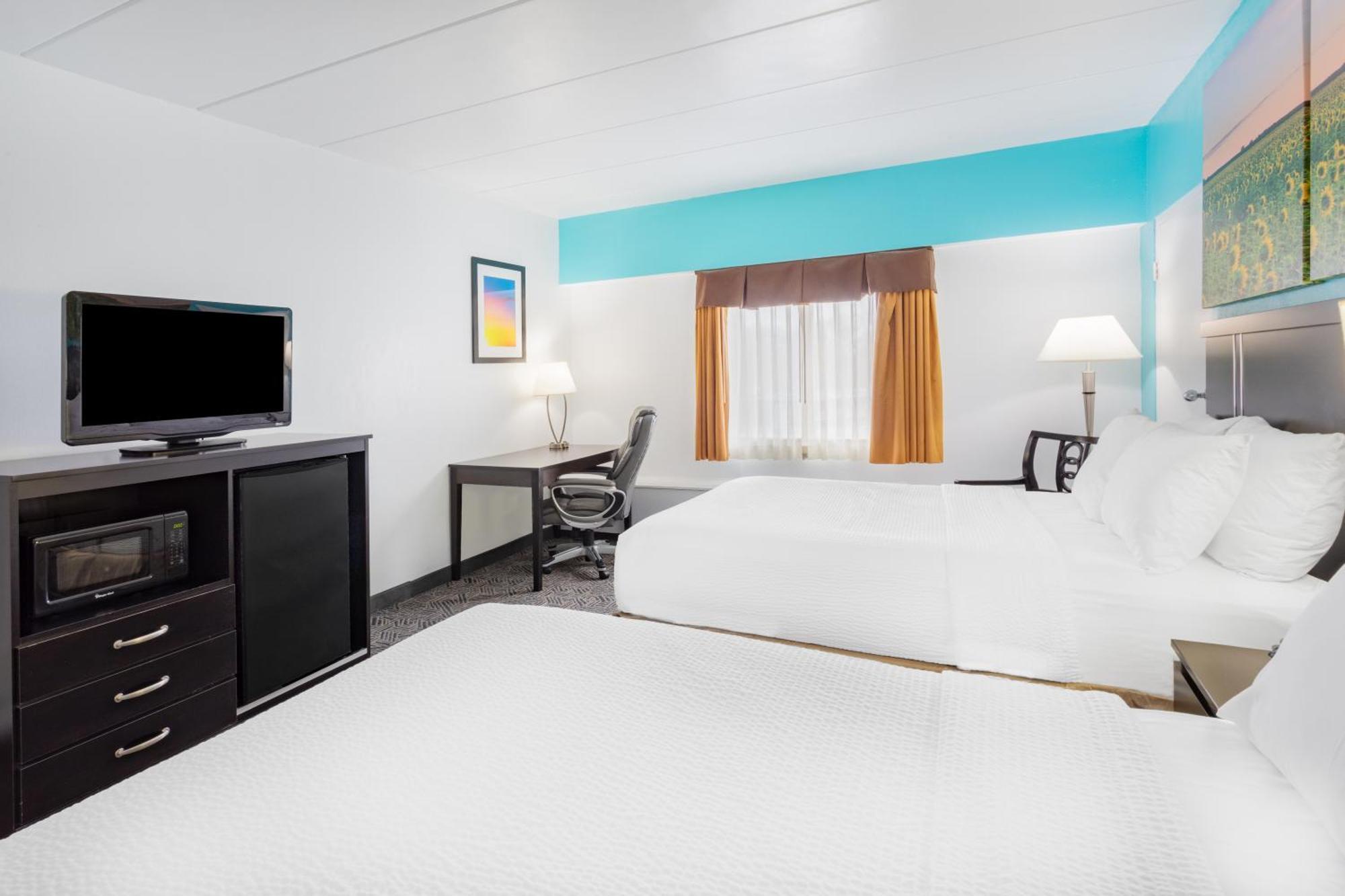 Days Inn By Wyndham Livonia Canton Detroit Bilik gambar